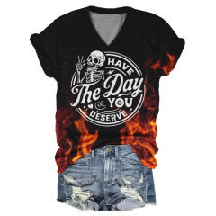 Skull print V-neck T-shirt: Self-centered